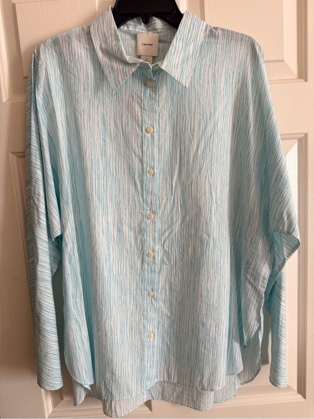 Calvin Klein Large Light Blue and White Striped Women’s Button-Up Shirt Blouse